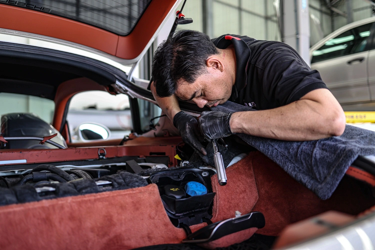 ศูนย์บริการ Porsche ครบวงจร โดยผู้เชี่ยวชาญตัวจริง