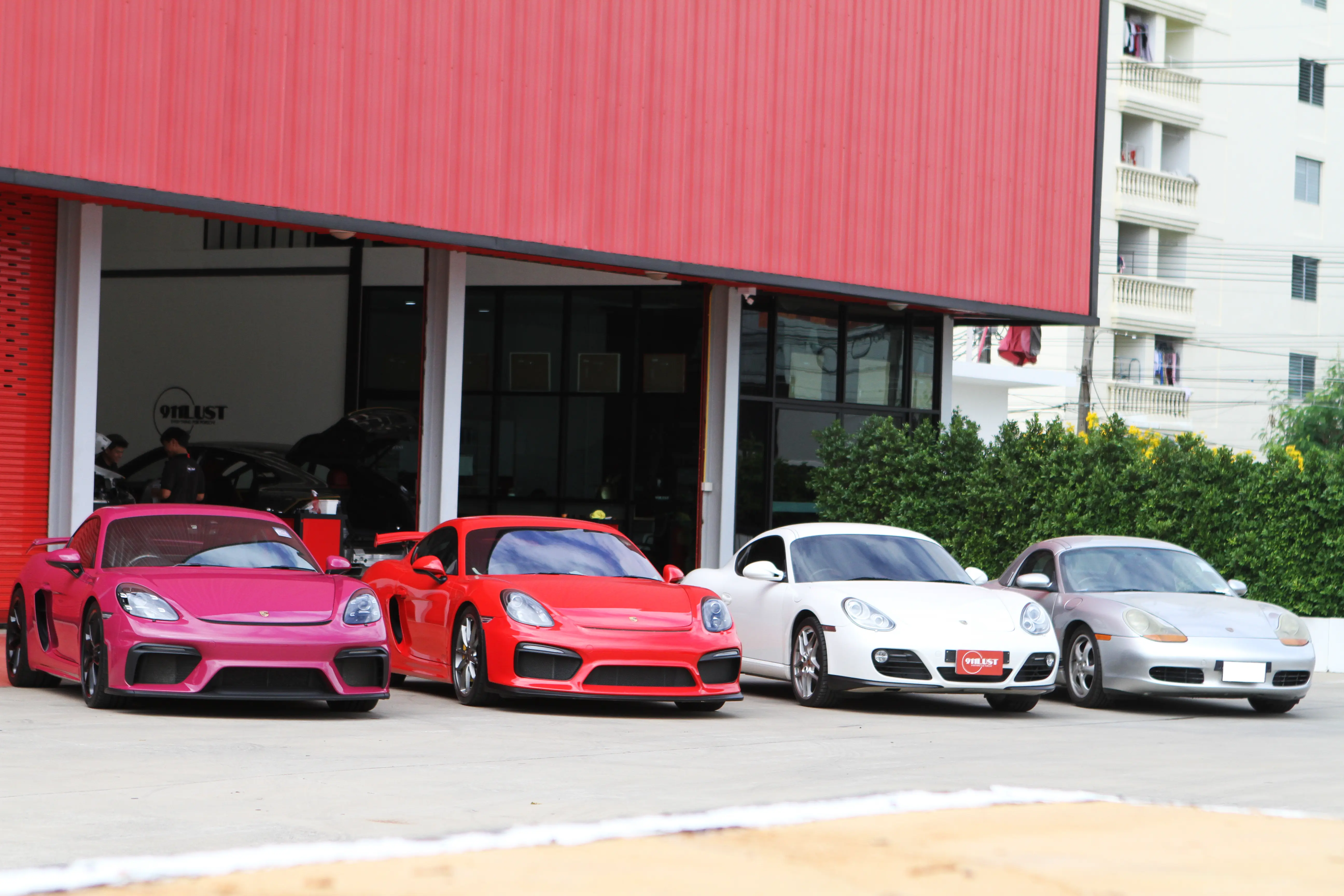 Porsche Cayman : สุดยอดสปอร์ตคาร์แห่งยุคที่ผสานความเร็วและดีไซน์อย่างลงตัว