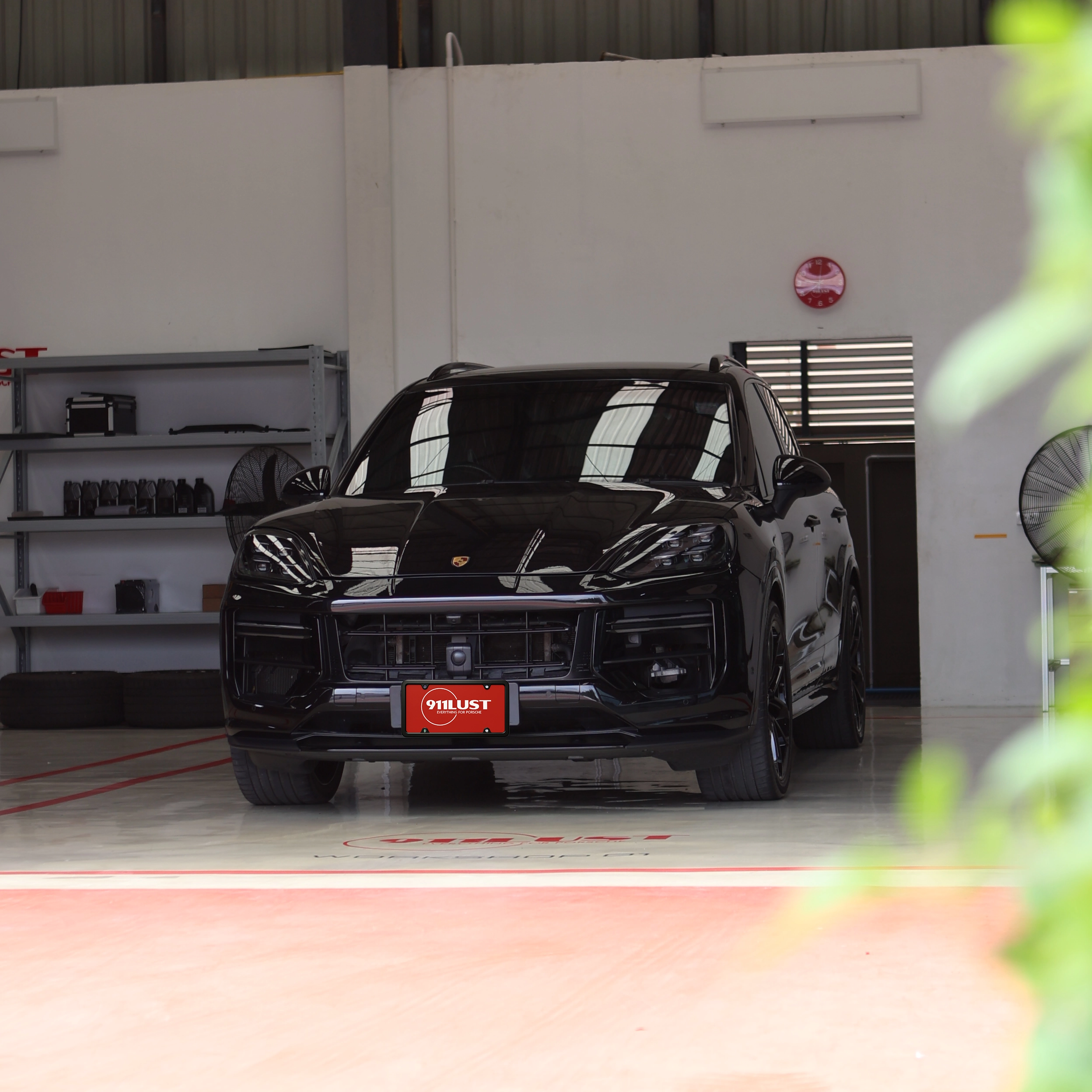 ปอร์เช่ SUV: ประสบการณ์การขับขี่หรูหราบนรถครอบครัว