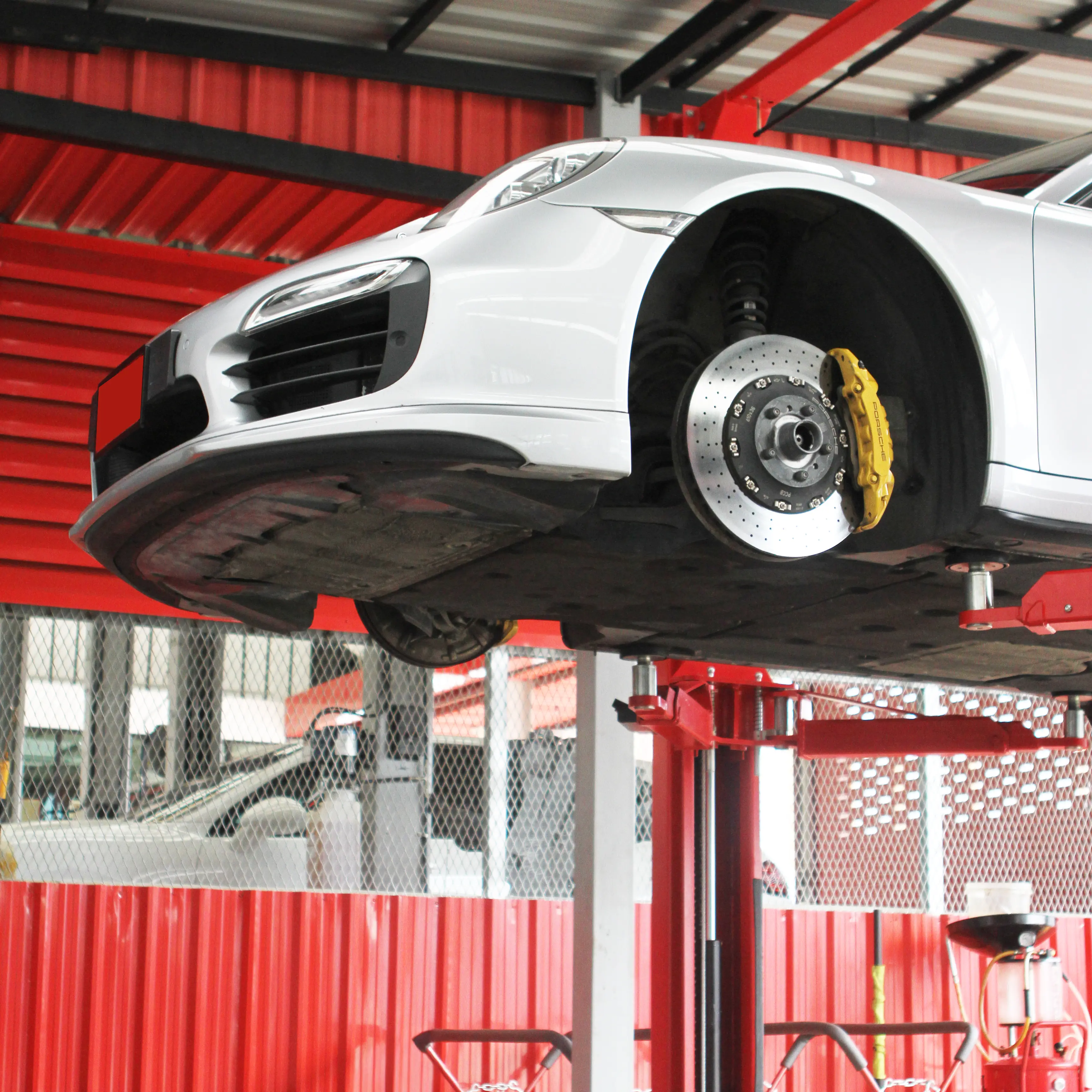 เช็คระยะปอร์เช่: ดูแลรถหรูให้สมกับมาตรฐานระดับโลก