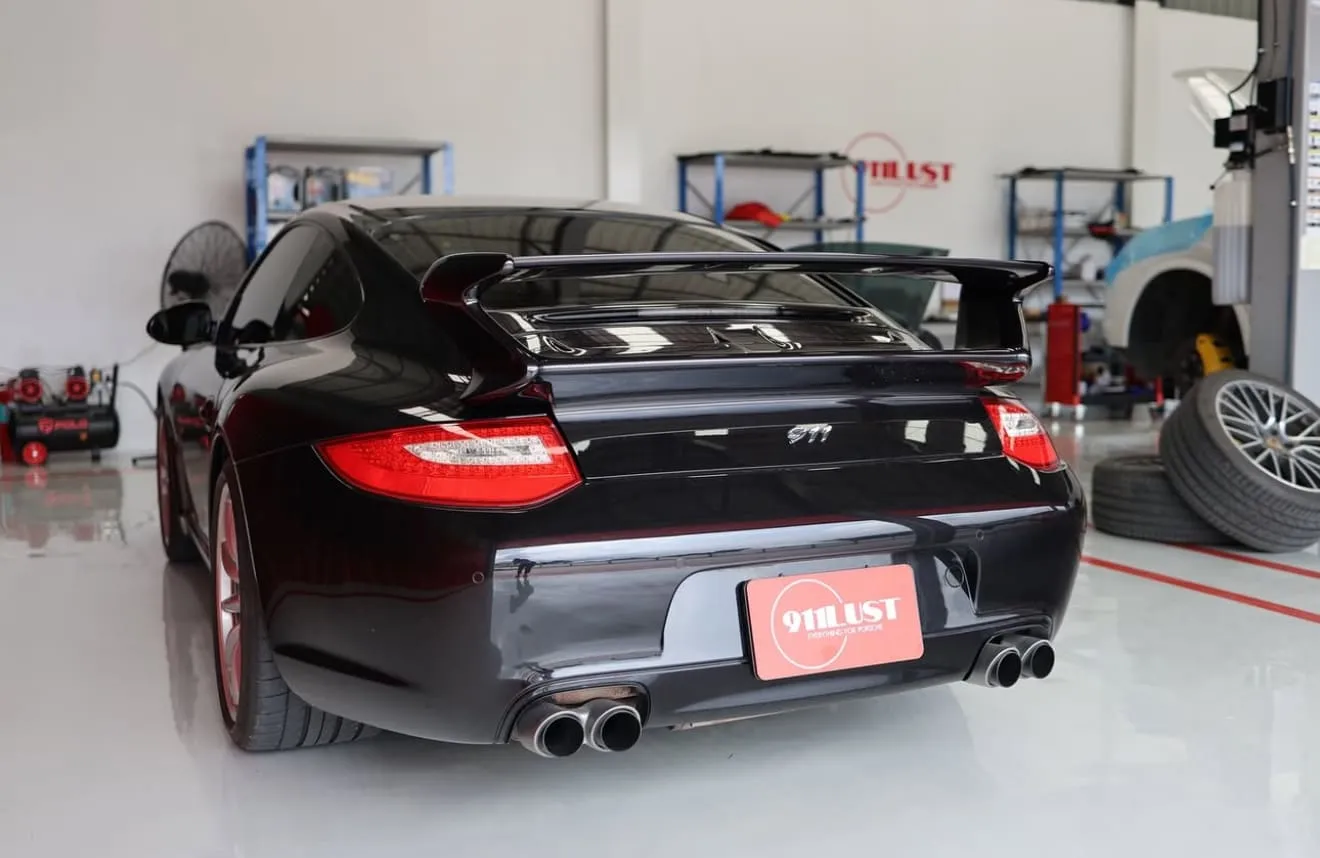 ปัญหา Porsche ที่พบบ่อย: เสียงดังจากช่วงล่าง, ไฟเตือน, น้ำมันรั่ว และทำไม เครื่องมือ PIWIS ถึงสำคัญ