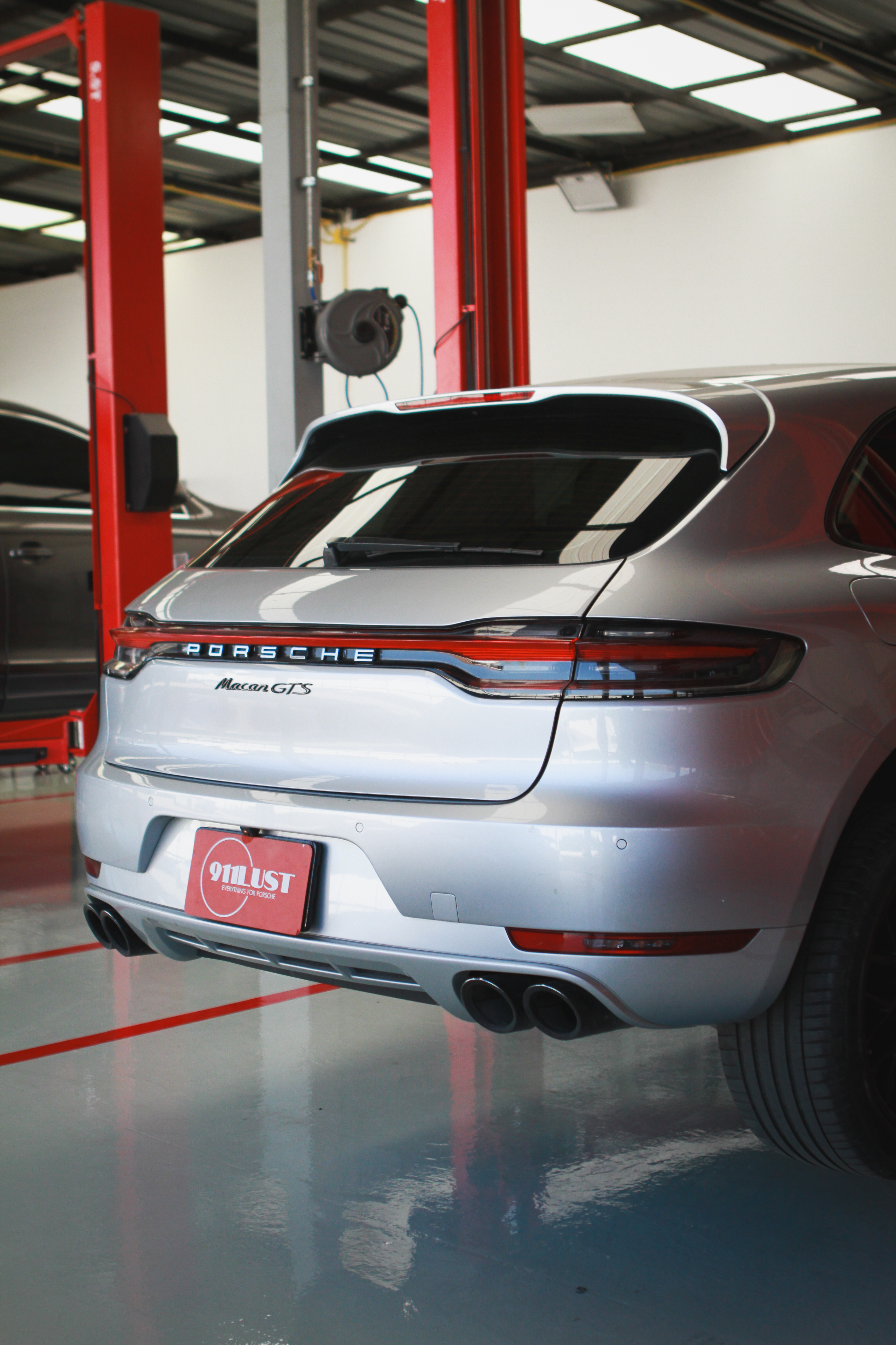 เปิดตัว 2026 Porsche Macan GTS – สปอร์ตไฟฟ้าตัวแรงแห่งยุคใหม่จาก Porsche