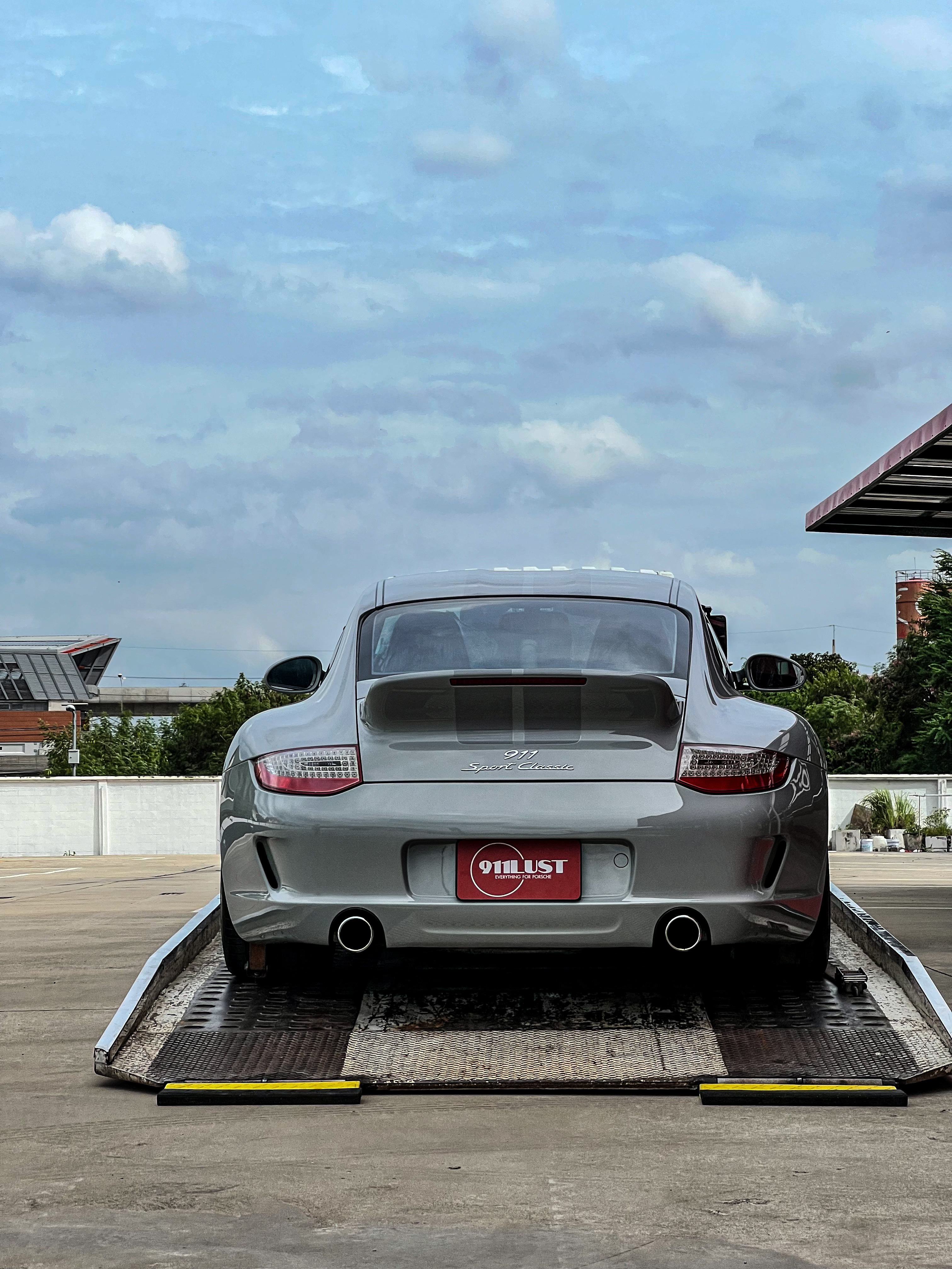 รถปอร์เช่ (Porsche) สุดยอดยนตรกรรมแห่งความหรูหราและสมรรถนะ
