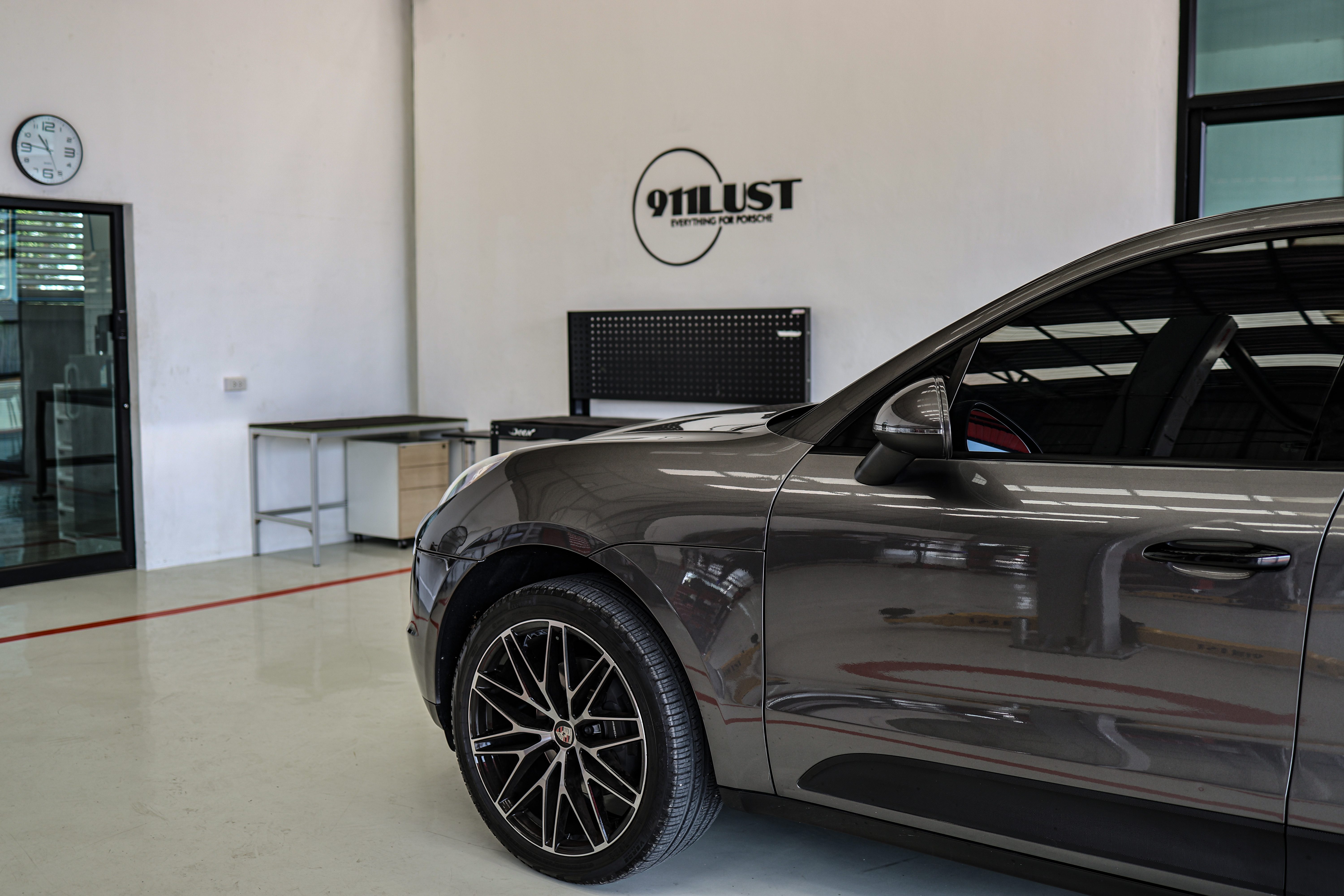 พวงมาลัย Porsche: สัญลักษณ์ของการควบคุมที่ยอดเยี่ยม