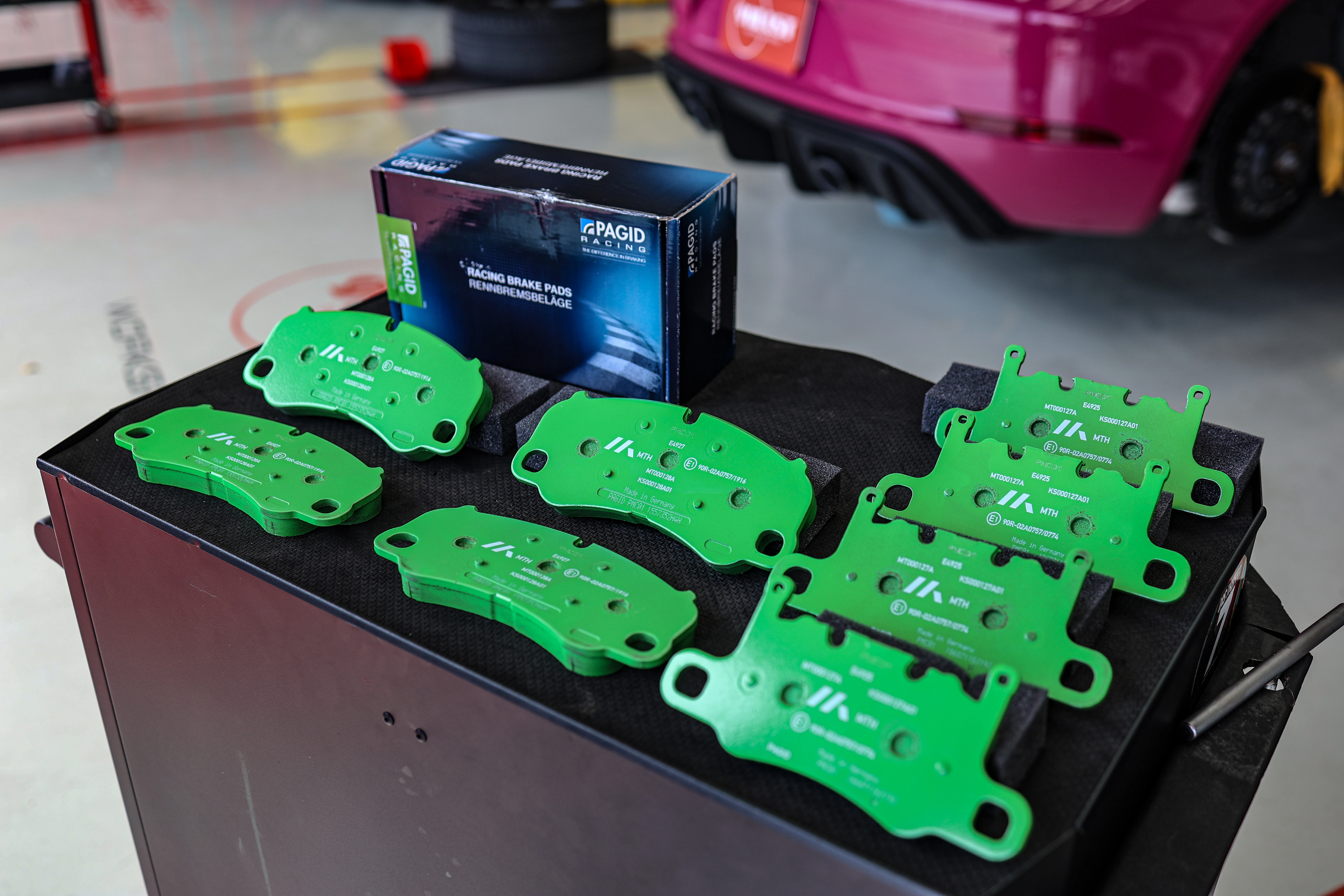 อะไหล่ของ รถยนต์ปอร์เช่: ความสำคัญ คุณภาพ และการดูแลที่เจ้าของรถควรรู้