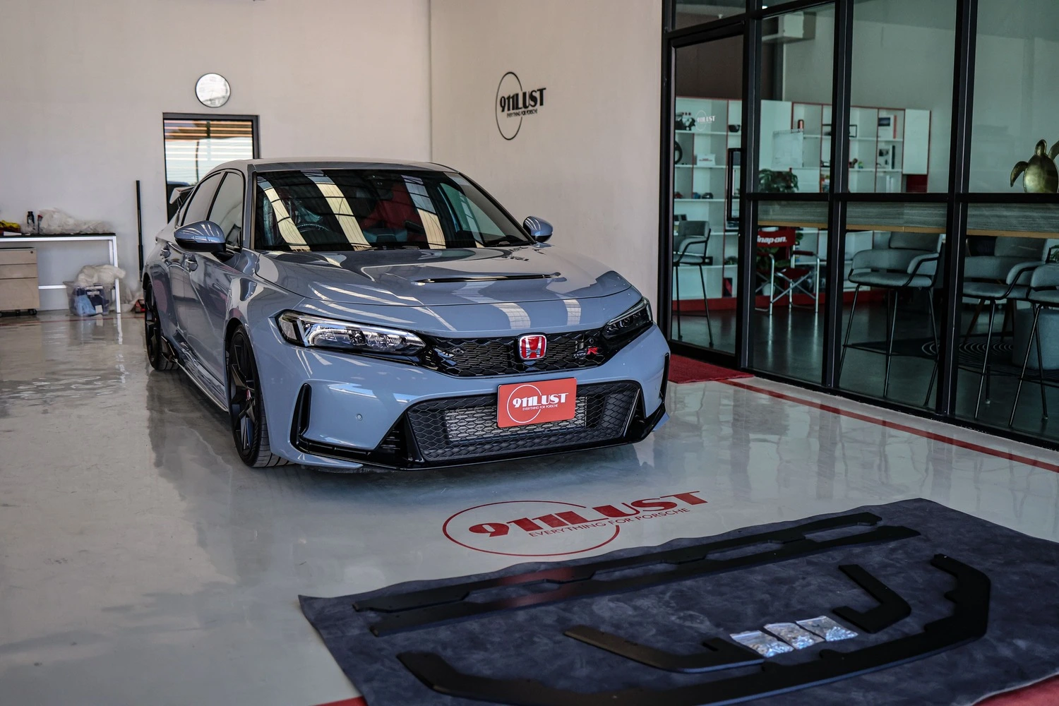 ฟิล์มนิรภัยรถยนต์ คืออะไร? และทําไมต้อง Avery Dennison ที่ 911LUST