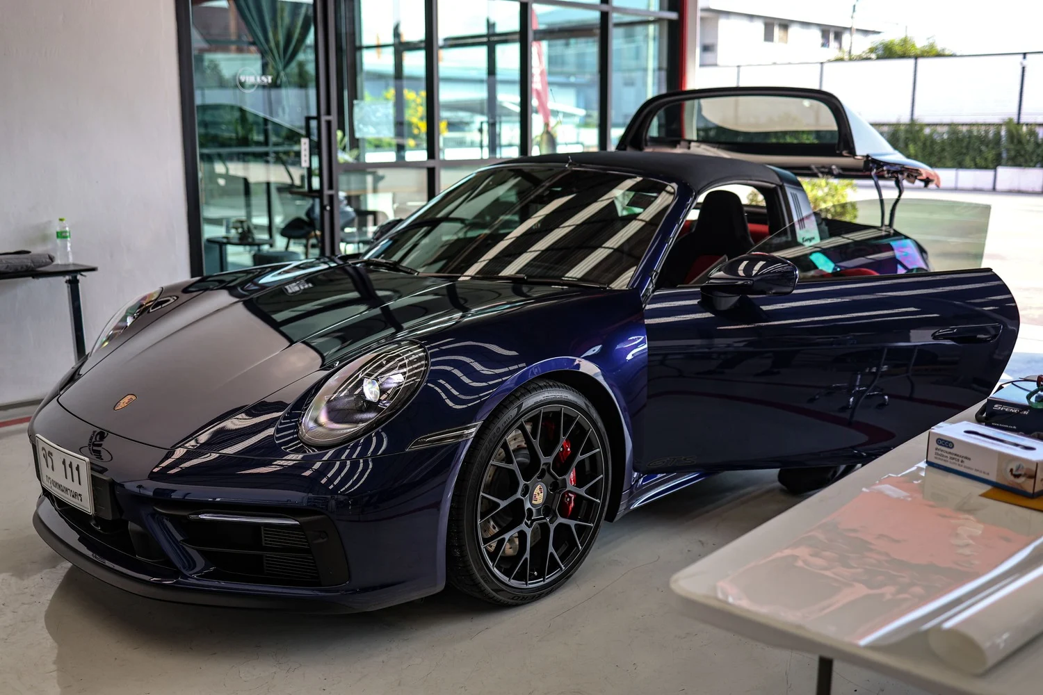 Porsche Targa:ตำนานแห่งความลงตัวระหว่างความสปอร์ตและความอิสระ