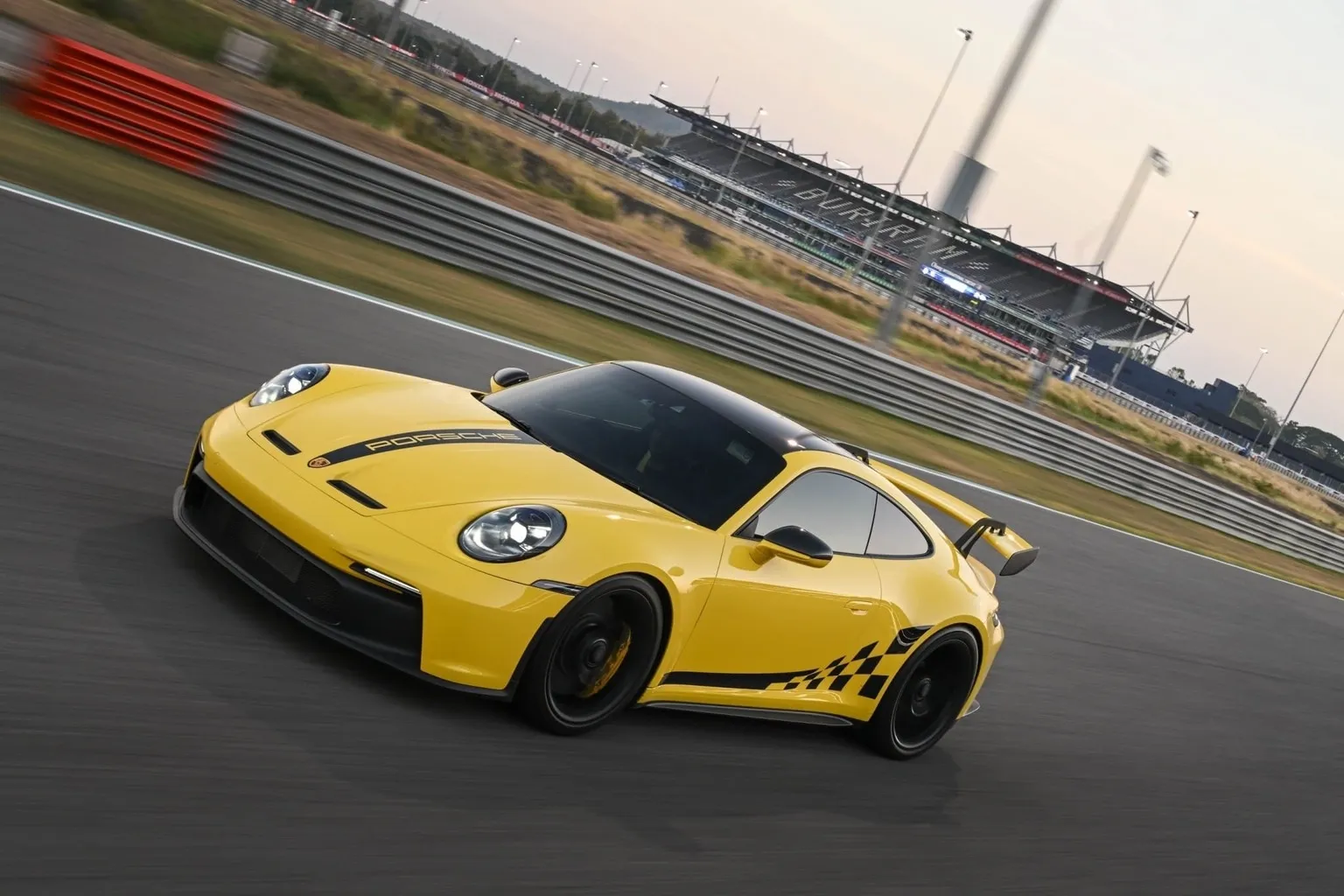 ประวัติความเป็นมาของปอร์เช่ ตำนานแห่งความเร็วและสมบูรณ์แบบ ที่ครองใจคนรักรถทั่วโลก