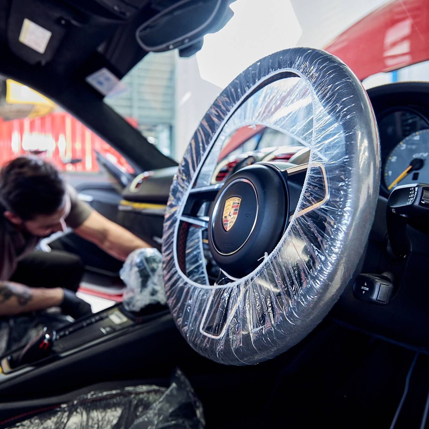 จัดหาหัวตัดรถยนต์และทำรถย้าย