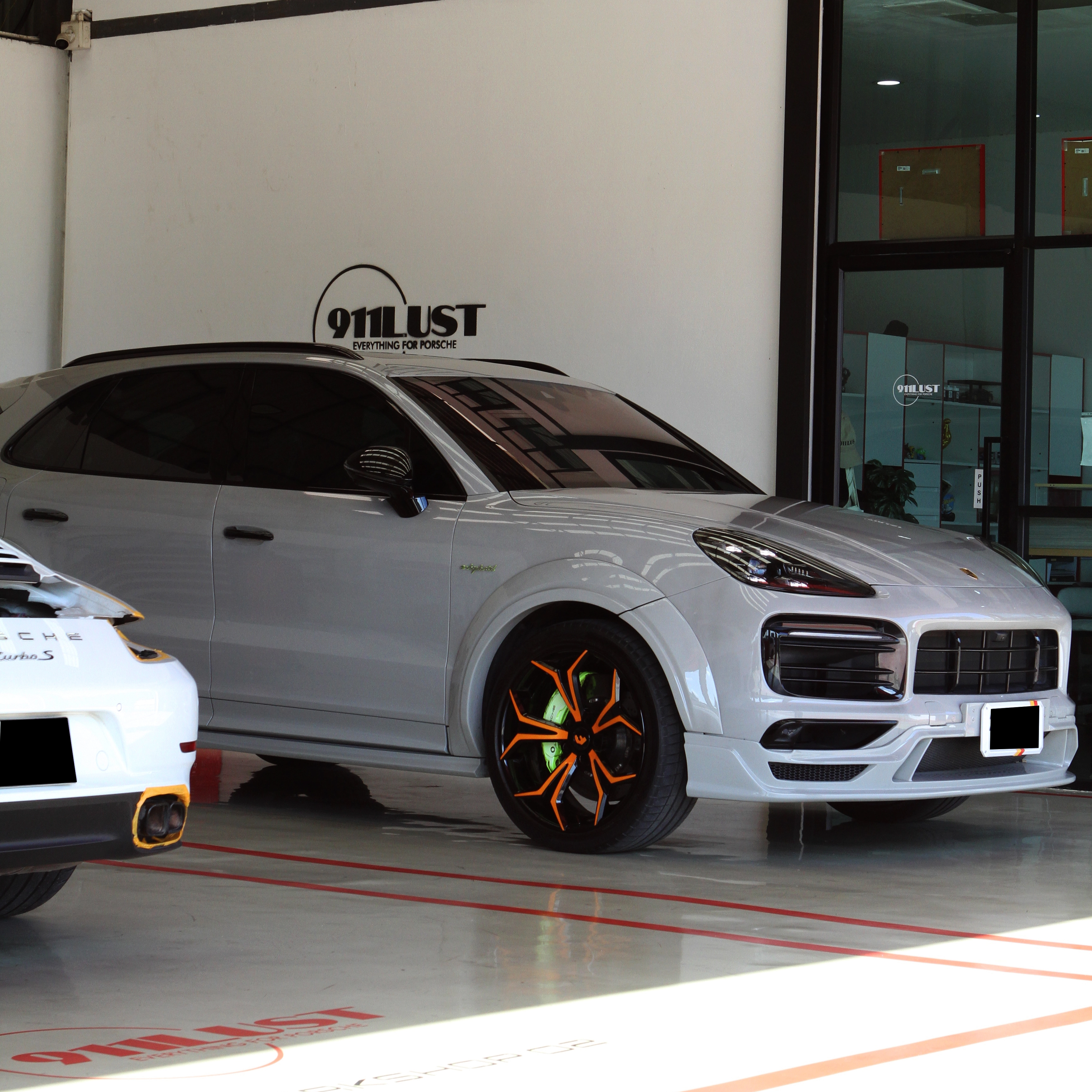 ซ่อม Porsche Cayenne Hybrid