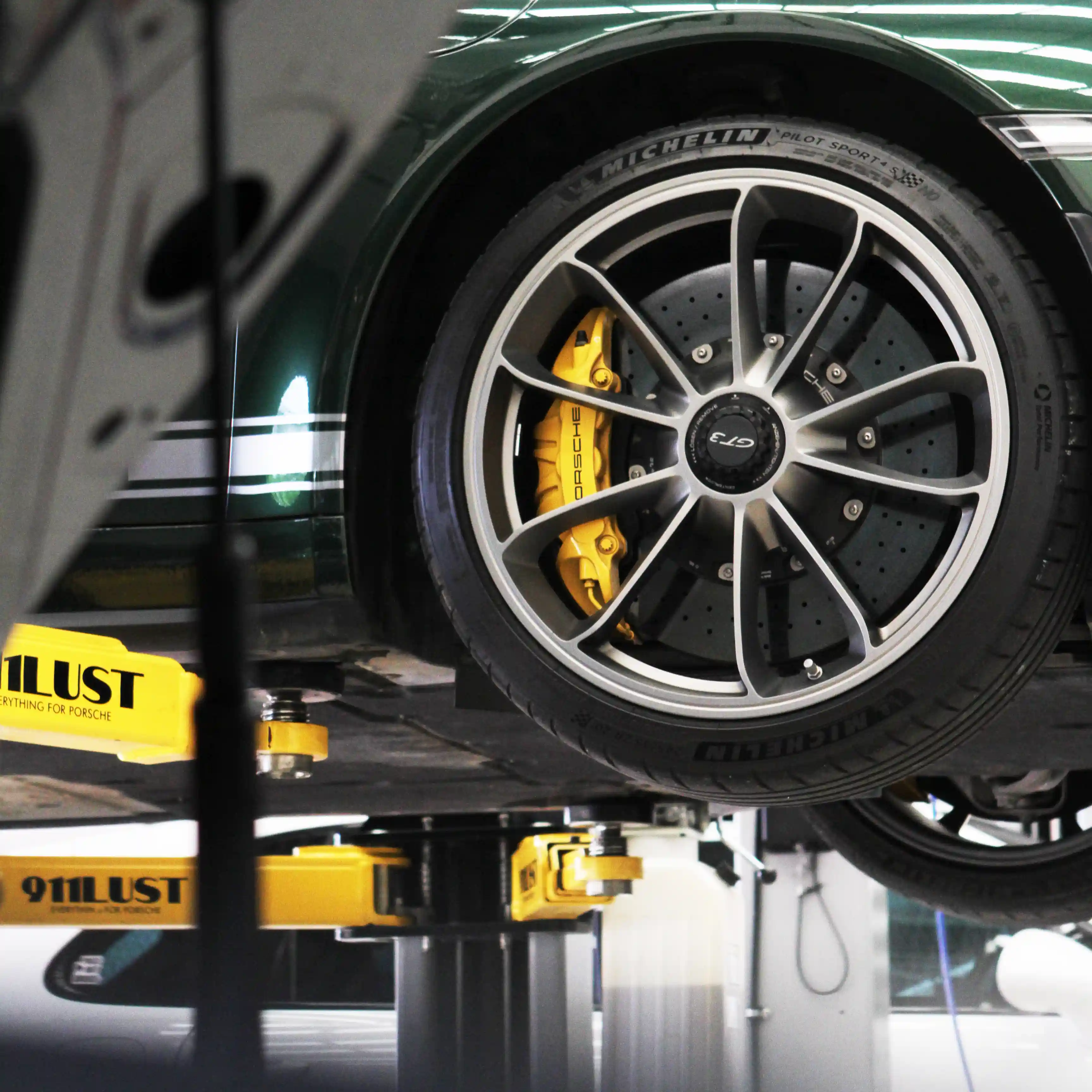 ซ่อมช่วงล่างและเบรกรถปอร์เช่ด้วยมาตรฐานสูงสุด