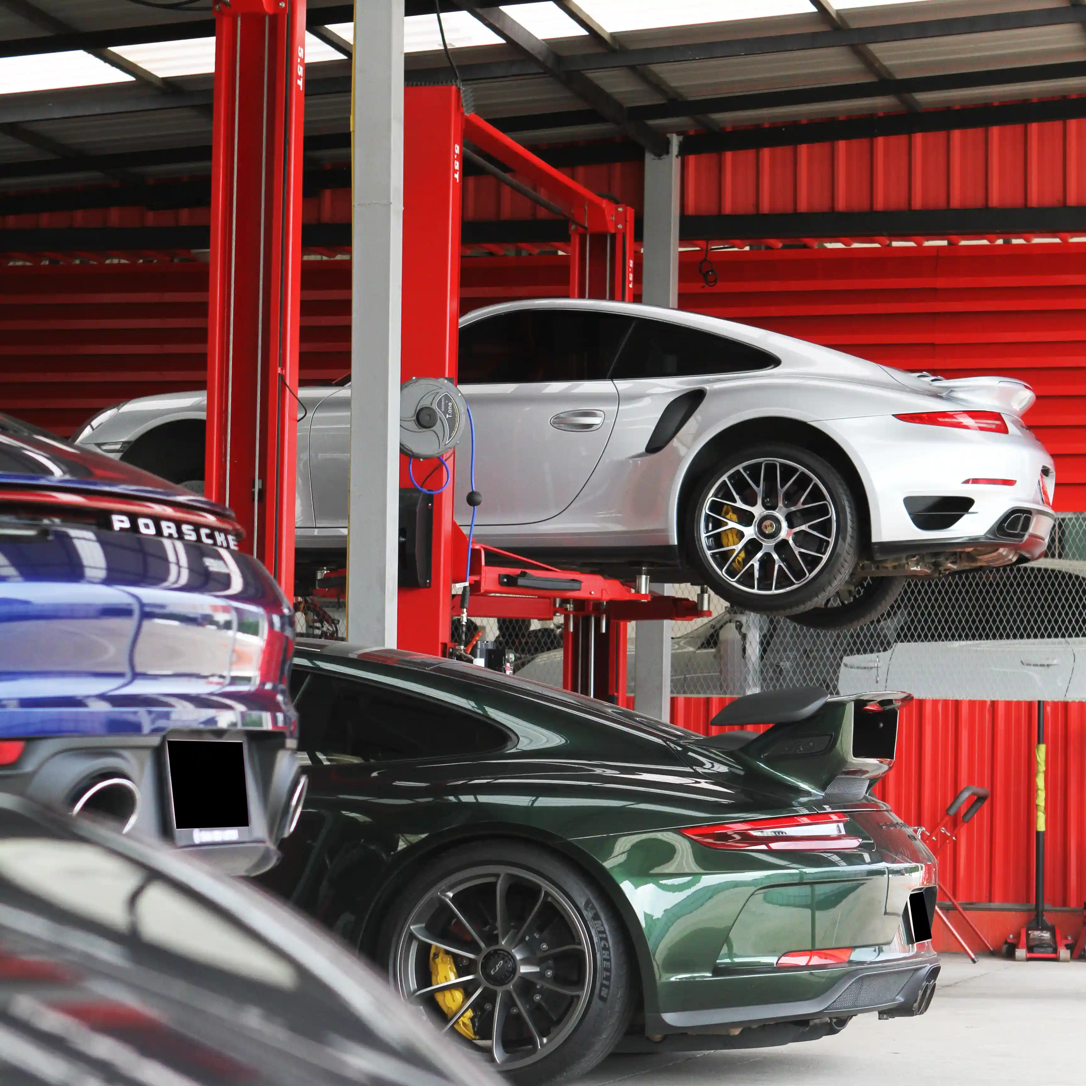 ซ่อมช่วงล่างและเบรกรถปอร์เช่ด้วยมาตรฐานสูงสุด